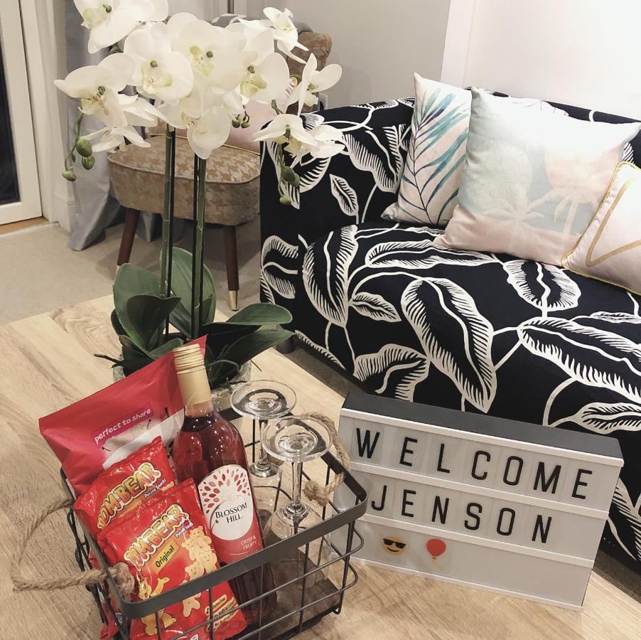 Soak Up The Light At A Soothing, Stylish Apartment In Swansea Marina Εξωτερικό φωτογραφία