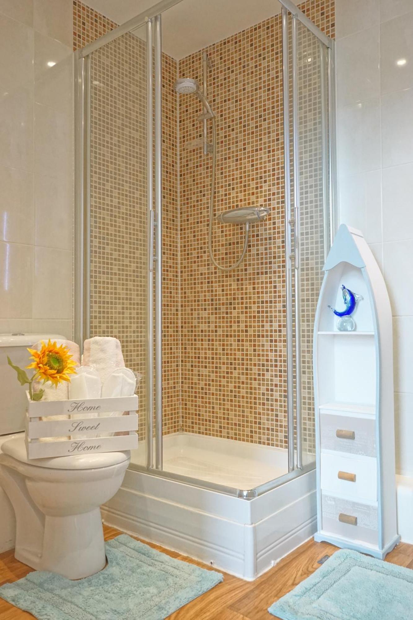 Soak Up The Light At A Soothing, Stylish Apartment In Swansea Marina Εξωτερικό φωτογραφία